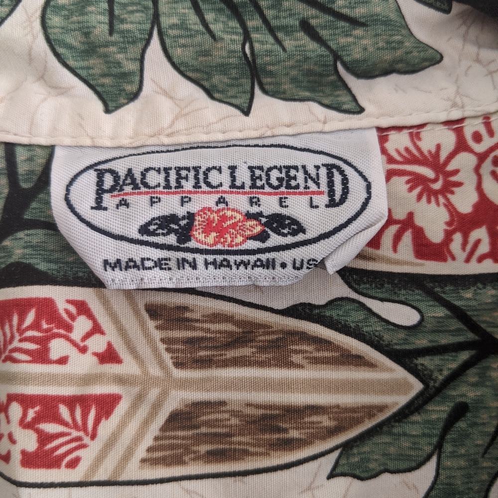 Authentic Hawaiian Button Down Shirt - Picture 4 of 4